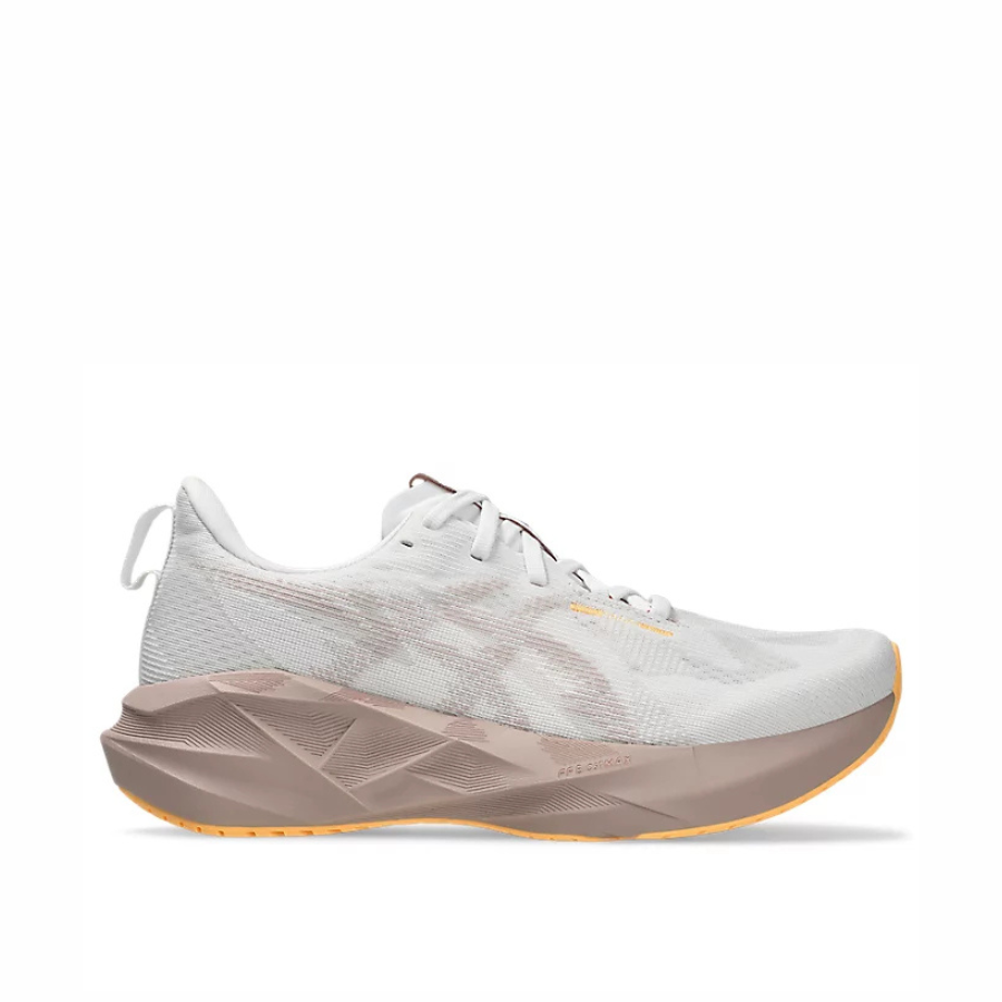Asics Novablast 5 White/Fawn (D) Womens